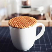 Le Chic Pâtissier Original Stroopwafels, box packaging, caramel flavour, 1.26kg, 40 waffles, served with coffee or tea
