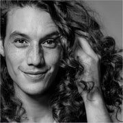 Aussie Miracle Moist Shampoo and Conditioner Bundle (675ml + 470ml)
