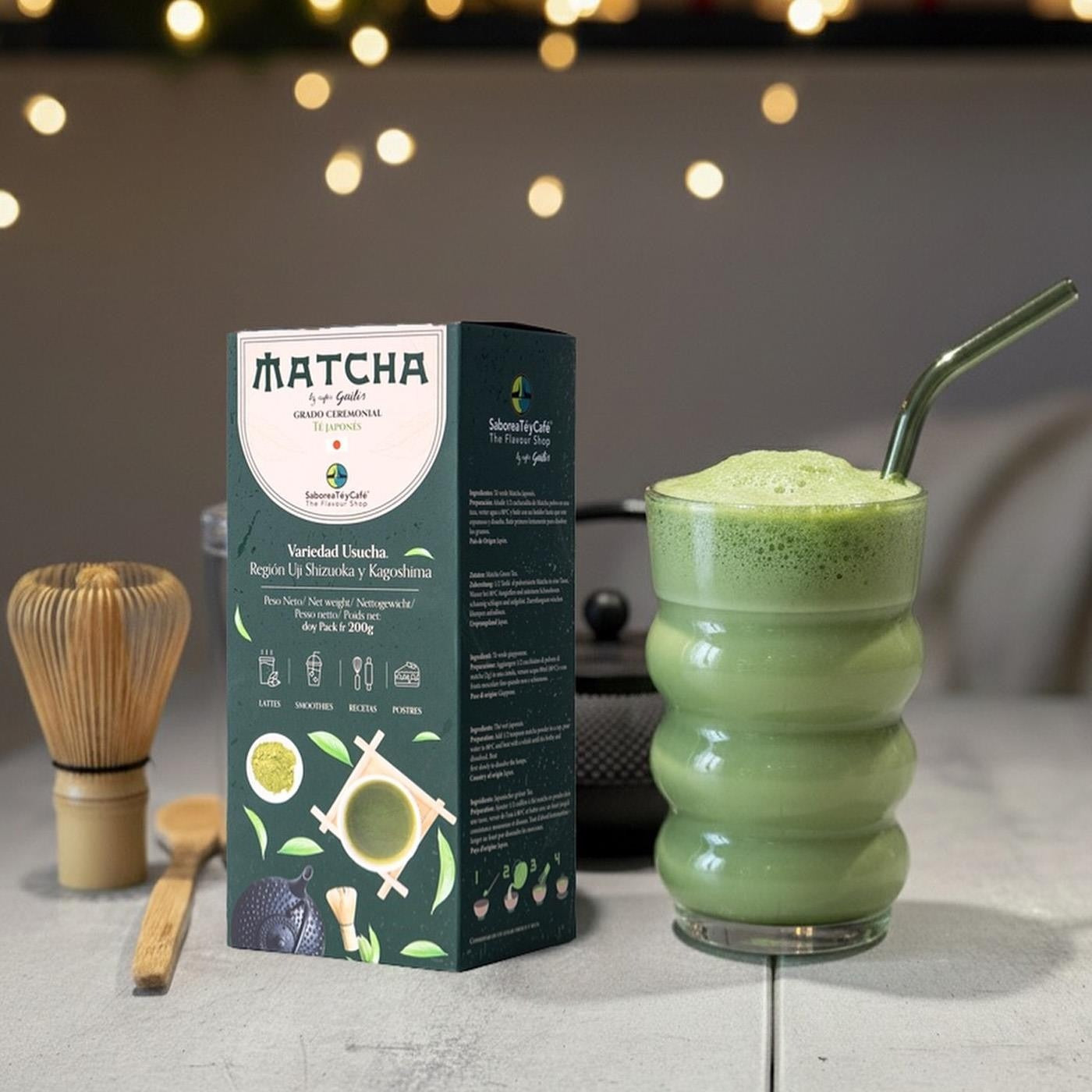 Lifestyle Image: Saboreatey Café Guilis ceremonial matcha green tea powder 200g prepared matcha tea bowl lifestyle